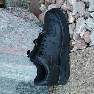 Nike air force 1 black leather athletic sneakers women's 8.5